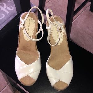 White wedges